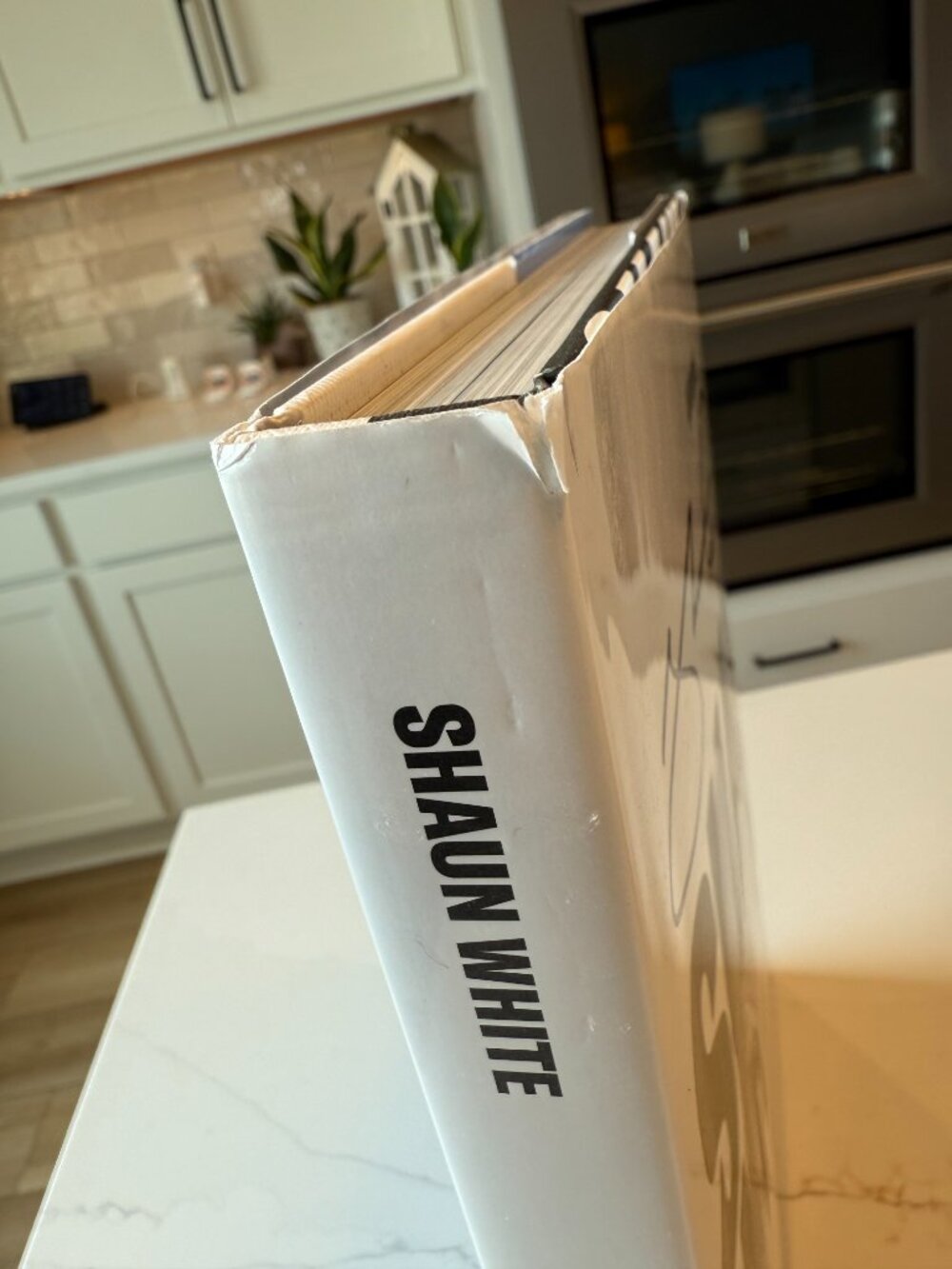 Shaun White Airborne Autographed Book - Picture 7 of 11
